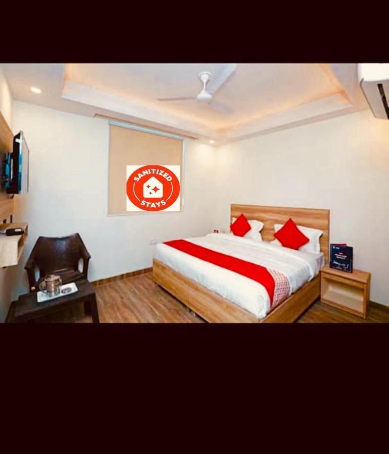 Airport Hotel Golden Bliss Near Delhi Airport Нью-Дели Экстерьер фото
