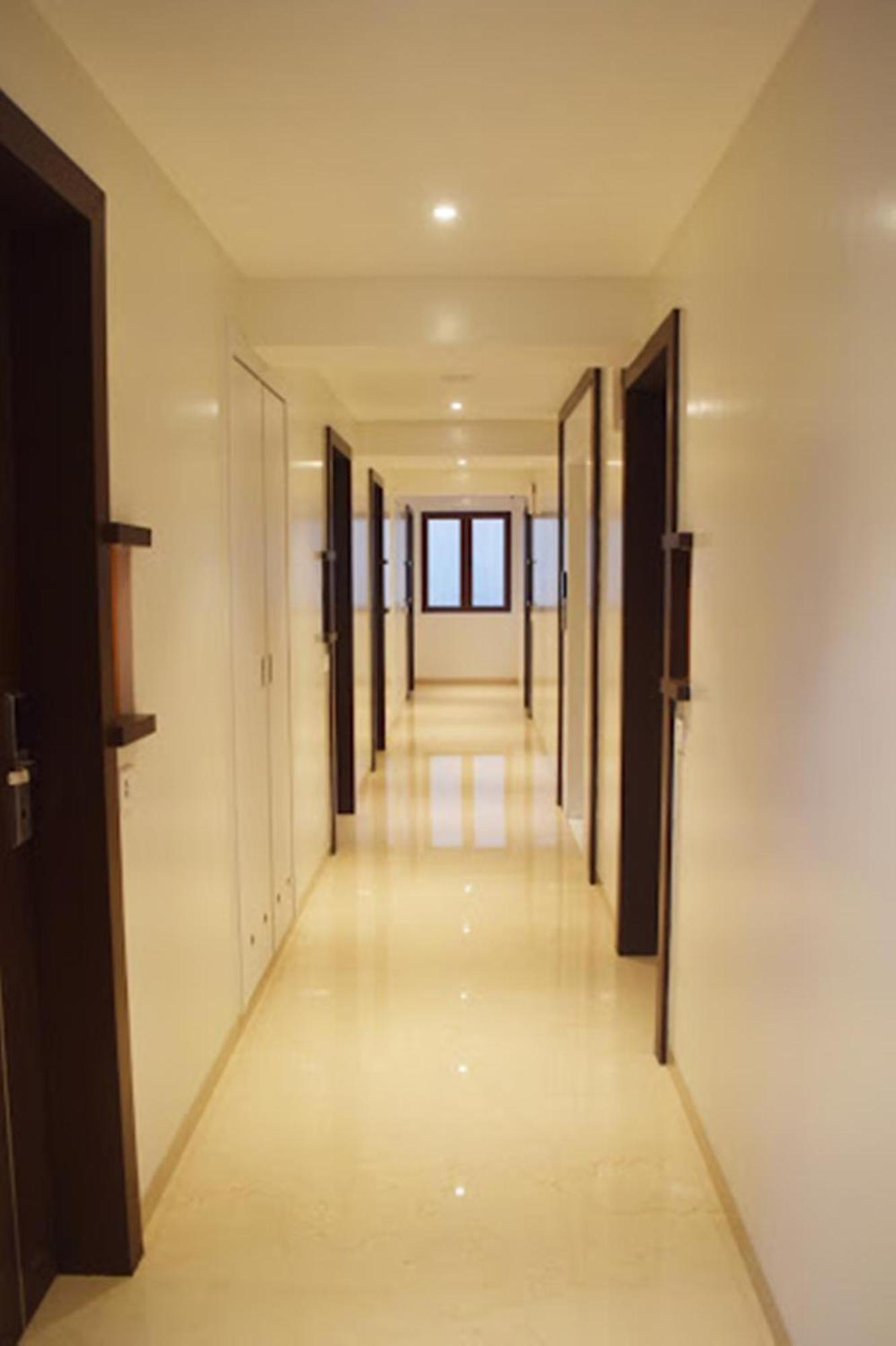 Airport Hotel Golden Bliss Near Delhi Airport Нью-Дели Экстерьер фото